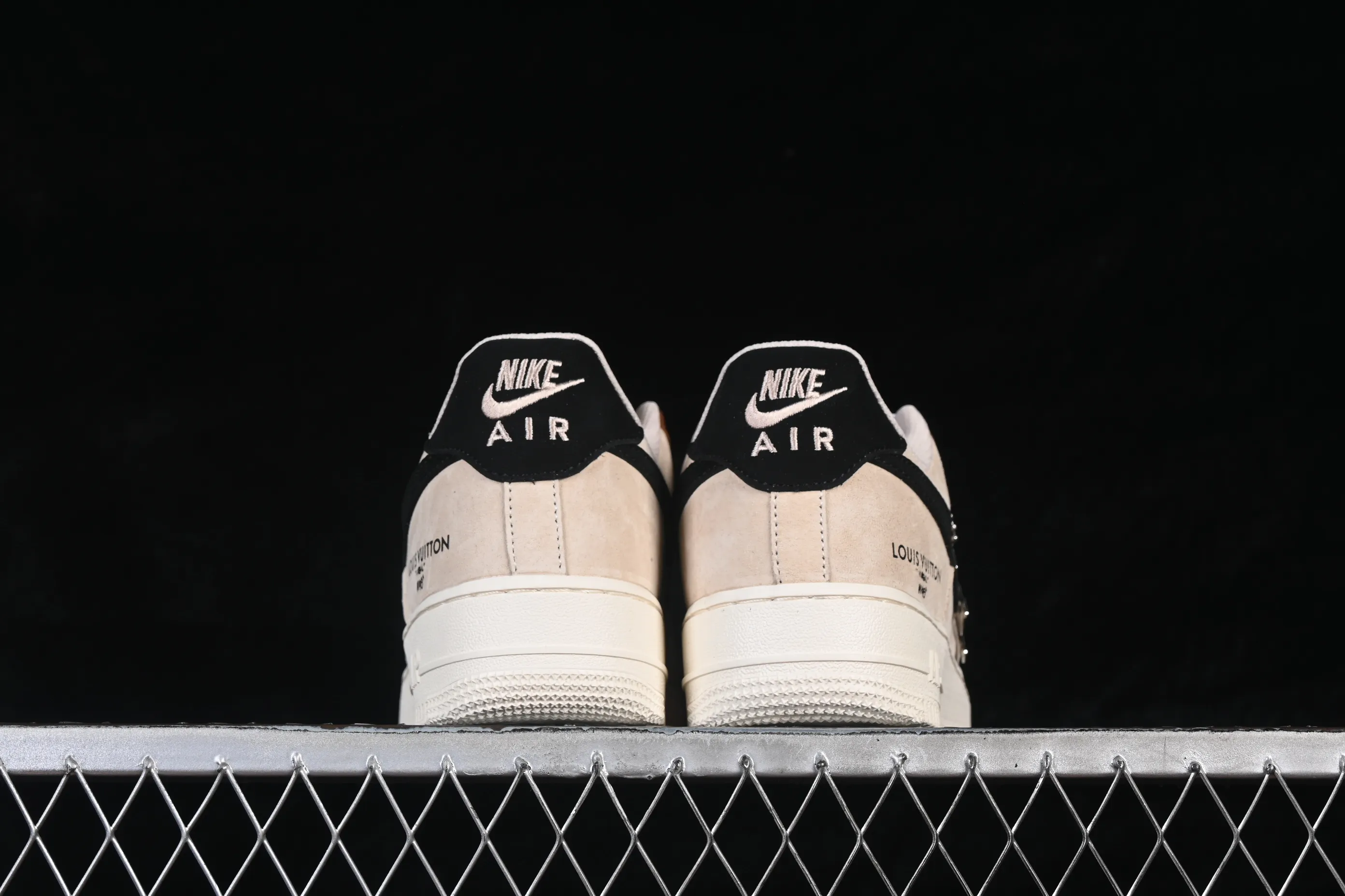 All categories Nk Air Force 1 Air Force series Nk Air Force 1 Low Air Force low-top Nike Air Force 1'07 Low joint milk tea caramel Air Force 1 low-top casual sneakers FQ3546-100
